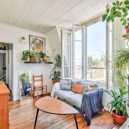 Charming 18e Apartment